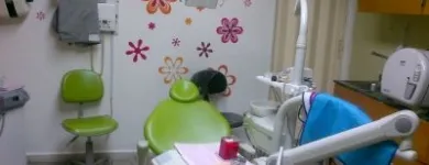 La imagen 5 de la Empresa CENTRO DE ESPECIALIDADES ODONTOLOGICAS 23 DE ENERO C.A Prótesis en Maracay D