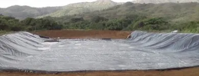 La imagen 5 de la Empresa INVERSIONES UZCATEGUI CREATIVO Proteccion Ultra Violeta en Caracas M