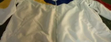 La imagen 13 de la Empresa INVERSIONES VALBUENA PICON, C.A Uniformes para Empresas en Maracaibo V