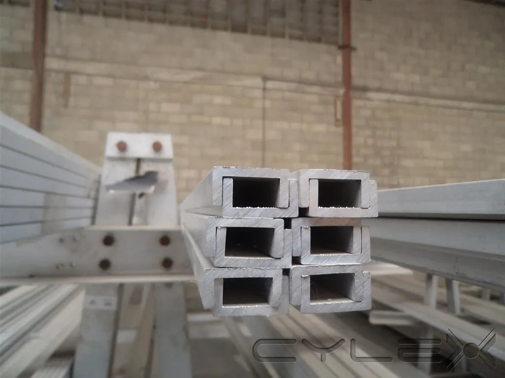 La imagen 15 de la Empresa ALUMINIOS DE BARQUISIMETO C.A (ALBARCA)