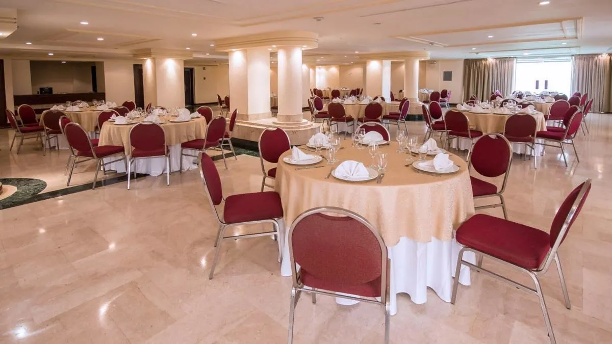 La imagen 10 de la Empresa CROWNE PLAZA MARUMA HOTEL & CASINO