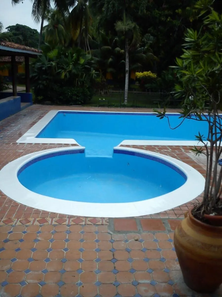 La imagen 6 de la Empresa PISCINAS Y CONSTRUCCIONES EV