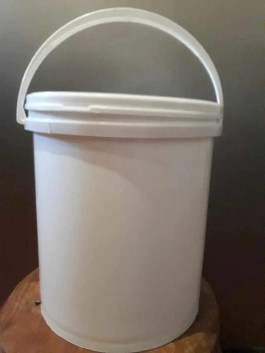 La imagen 2 de la Empresa ENVIPLASTI CA